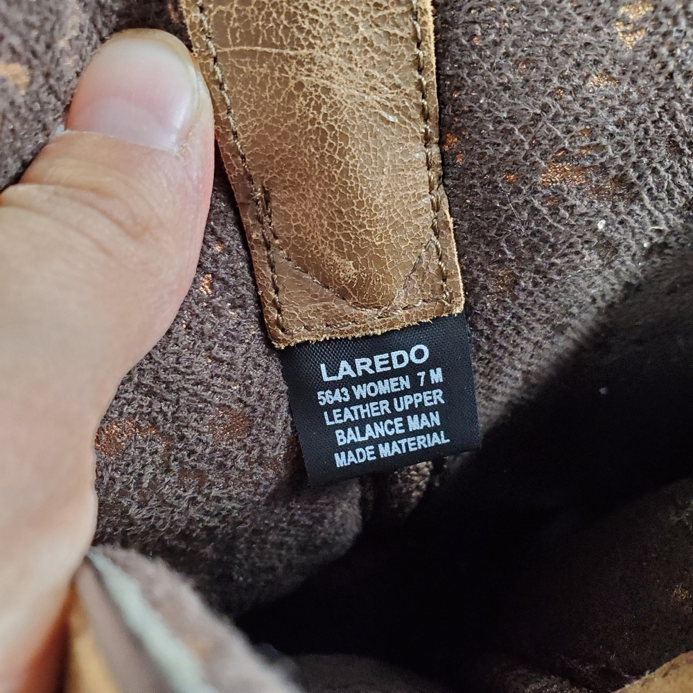 Laredo Brown Embroidered Winter Boots - Picture 11 of 14